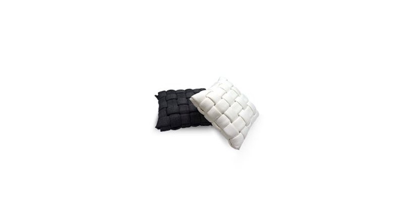 PASAAN PILLOW