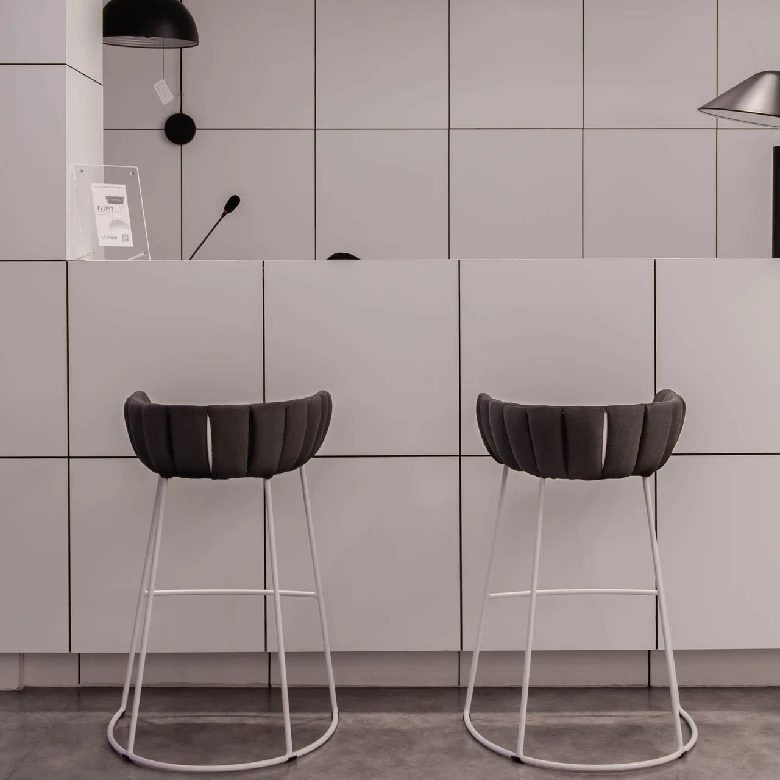 Lamptitide at Ekamai