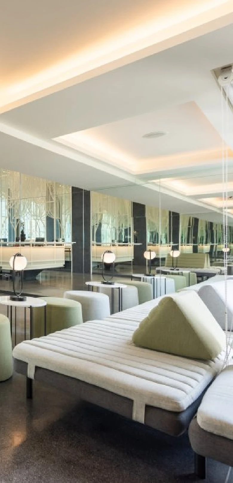 YANH RATCHAWAT HOTEL