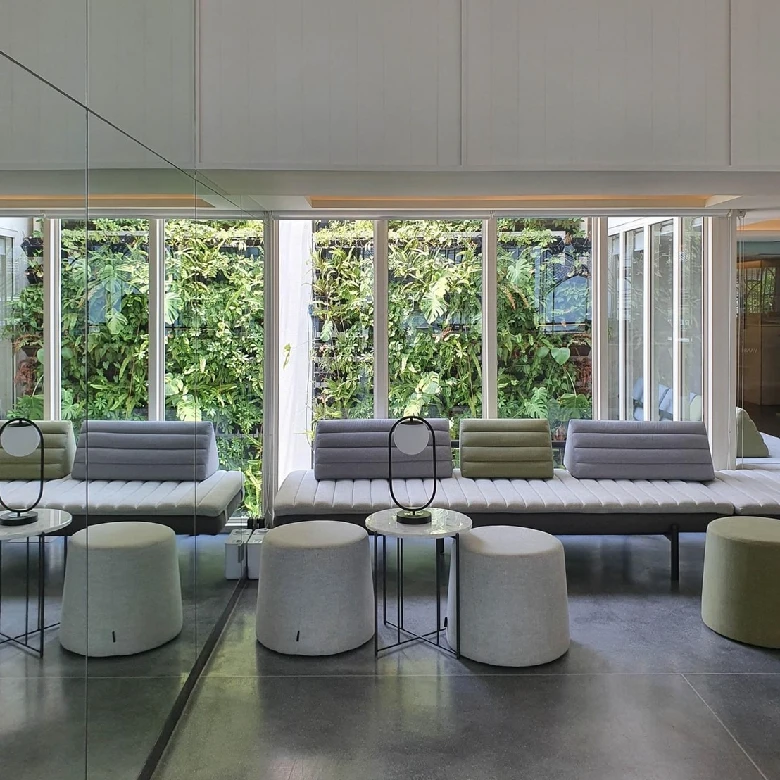 YANH RATCHAWAT HOTEL